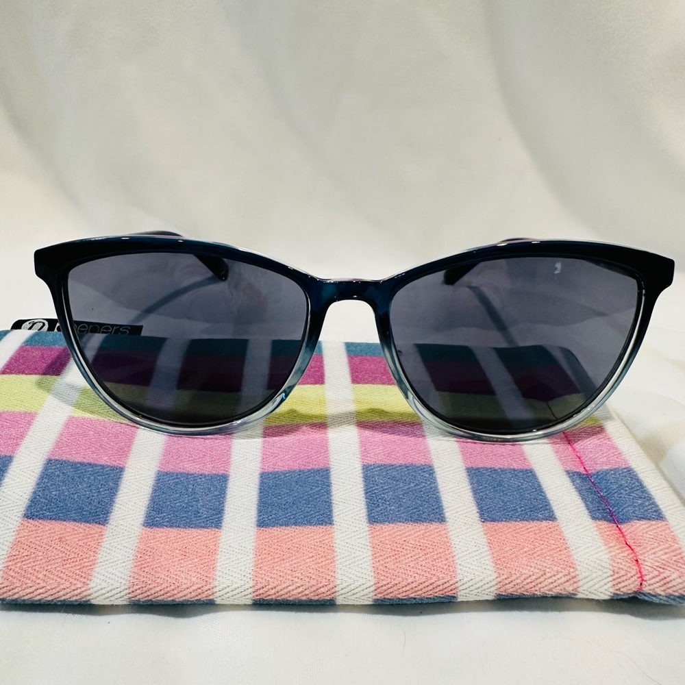 PeepersCheaters Sunglasses